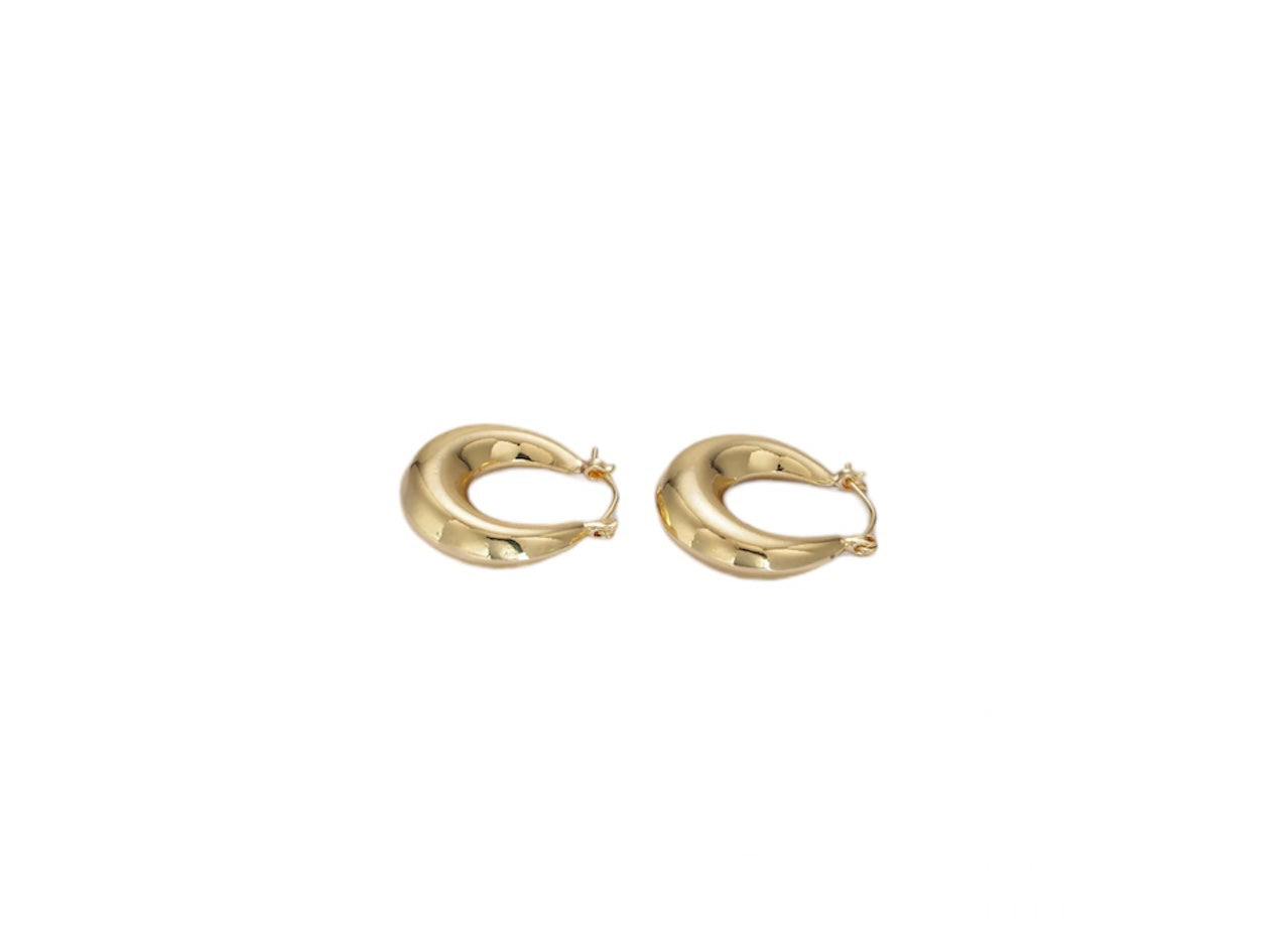 Alana Hoops