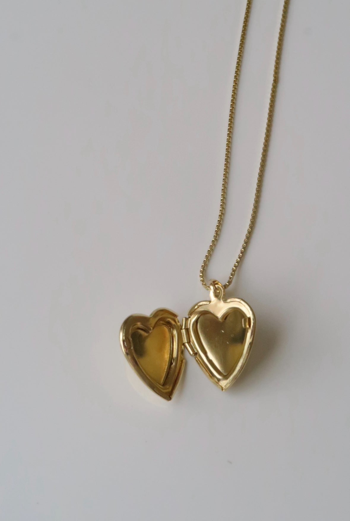 Amor Necklace